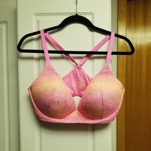 💮Victoria's Secret Body by Victoria lightly lined plunge racerback bra